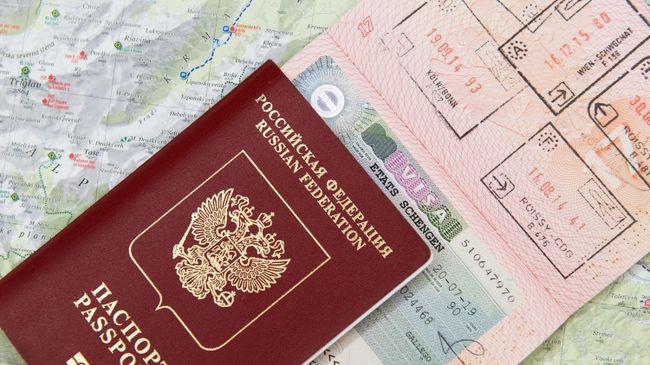 В полиции рассказали, нужно ли менять права при смене паспорта