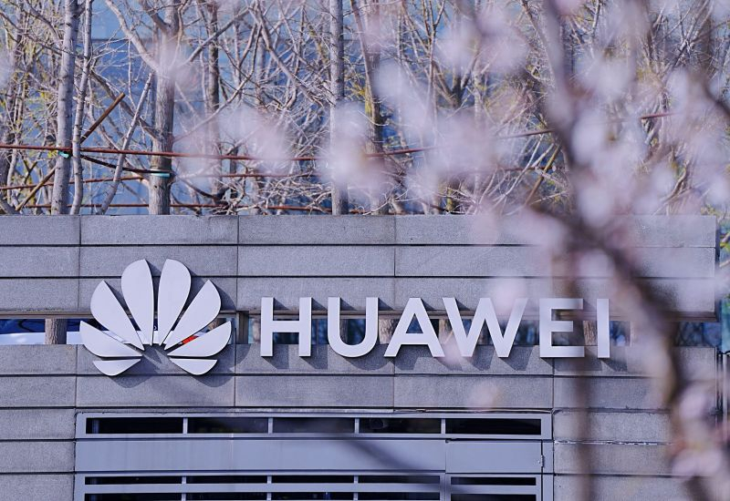 Прибыль Huawei в первом полугодии рухнула на 36 % — и виновата в этом не только подорожавшая память