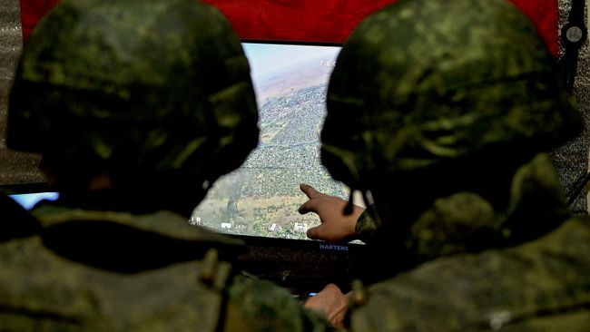 Части "Запада" заблокировали на крупную группировку ВСУ, заявил Путин
