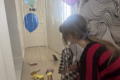 Жена Антона Макарского показала внешность их дочери в день ее 14-летия
