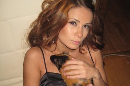 Айза показала внешность до пластики с фразой «до третьей сиськи на лбу»