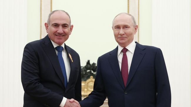 Путин предложил Пашиняну спросить у народа о вступлении в ЕС и закрыть тему
