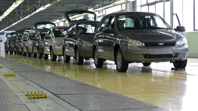 В российском автопроме будут внедрять "умные фабрики"