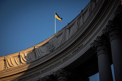 Премьер Украины заявил о возможном лишении Киева миллиардов долларов помощи
