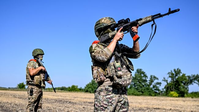ВС России ночью поразили предприятия в Киеве