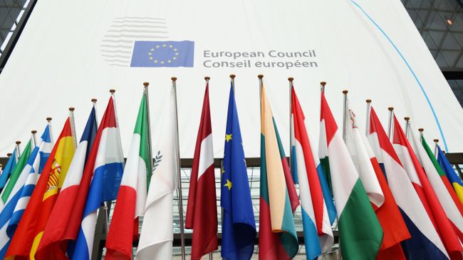 СМИ: ФРГ предложит странам ЕС перейти с вето на воздержание от голосования