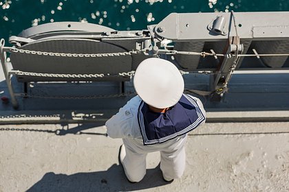 77-летняя россиянка выкупила у террористов британского морского офицера