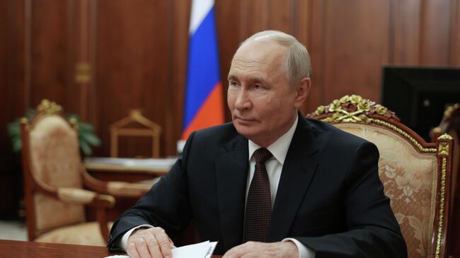 Захарова рассказала о будущем выступлении Путина на ВЭФ