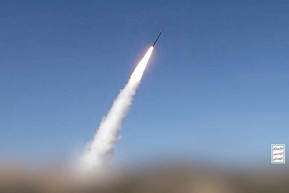 Иран испытал новую ракету над американским военным кораблем