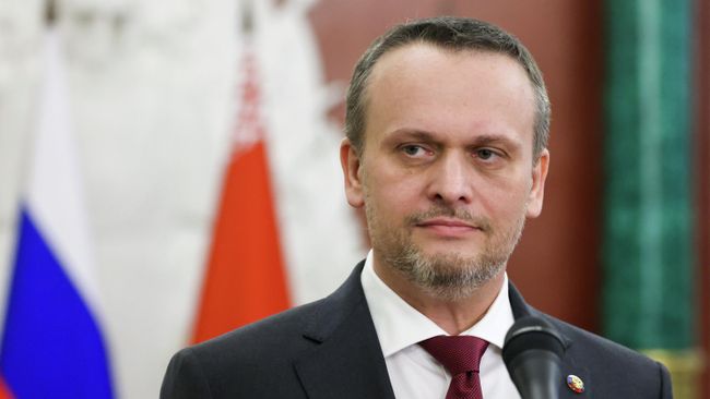 Ситуация с авиатопливом в России нормальная, заявил глава Минтранса