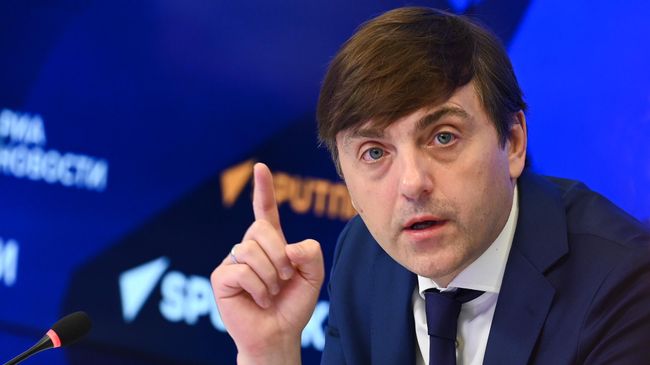Кравцов призвал родителей оградить детей от цифровой зависимости