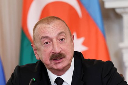Алиев поговорил с представителем крупнейшего поставщика оружия в Армению