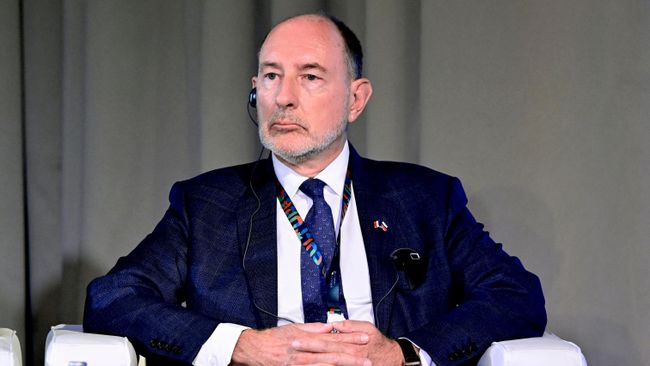 Внук де Голля назвал западных политиков слугами лоббистов