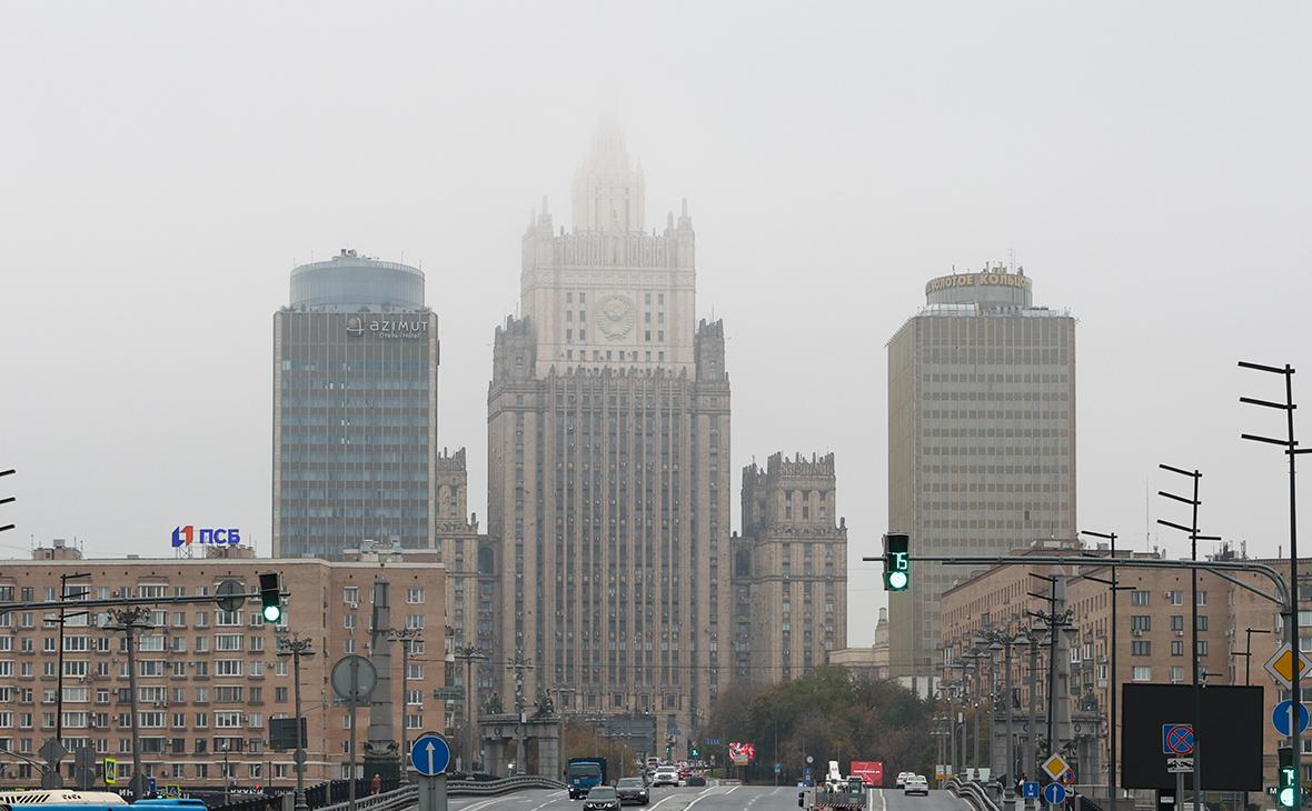 Желтый уровень погодной опасности объявили в Москве из-за тумана