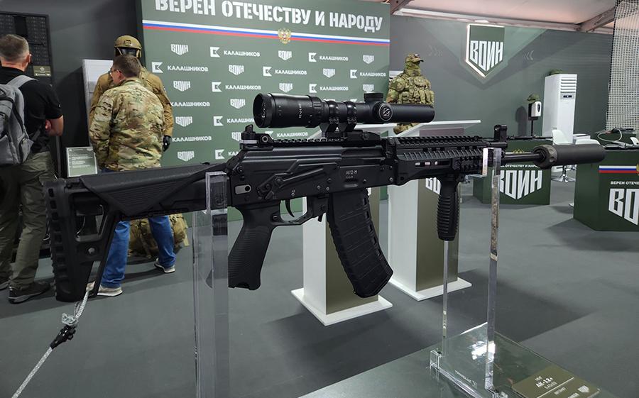 «Калашников» представил на ВЭФ новый автомат АК-12+