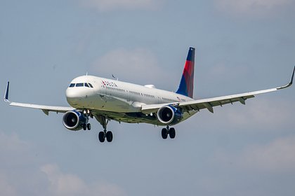 Разгерметизация салона самолета произошла во время полета над пустыней США
